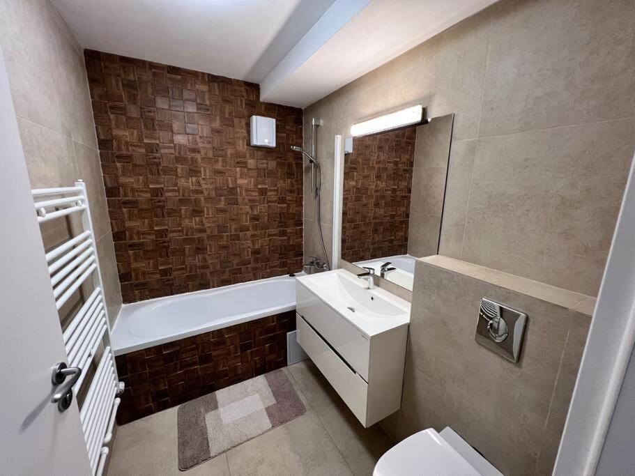 Central Apartment With Panoramic View 브라쇼브 외부 사진